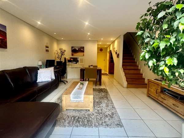 2 Bedroom Townhouse 2 Bedroom Townhouse