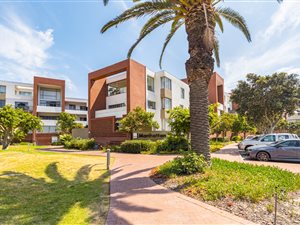 Apartment in Century City
