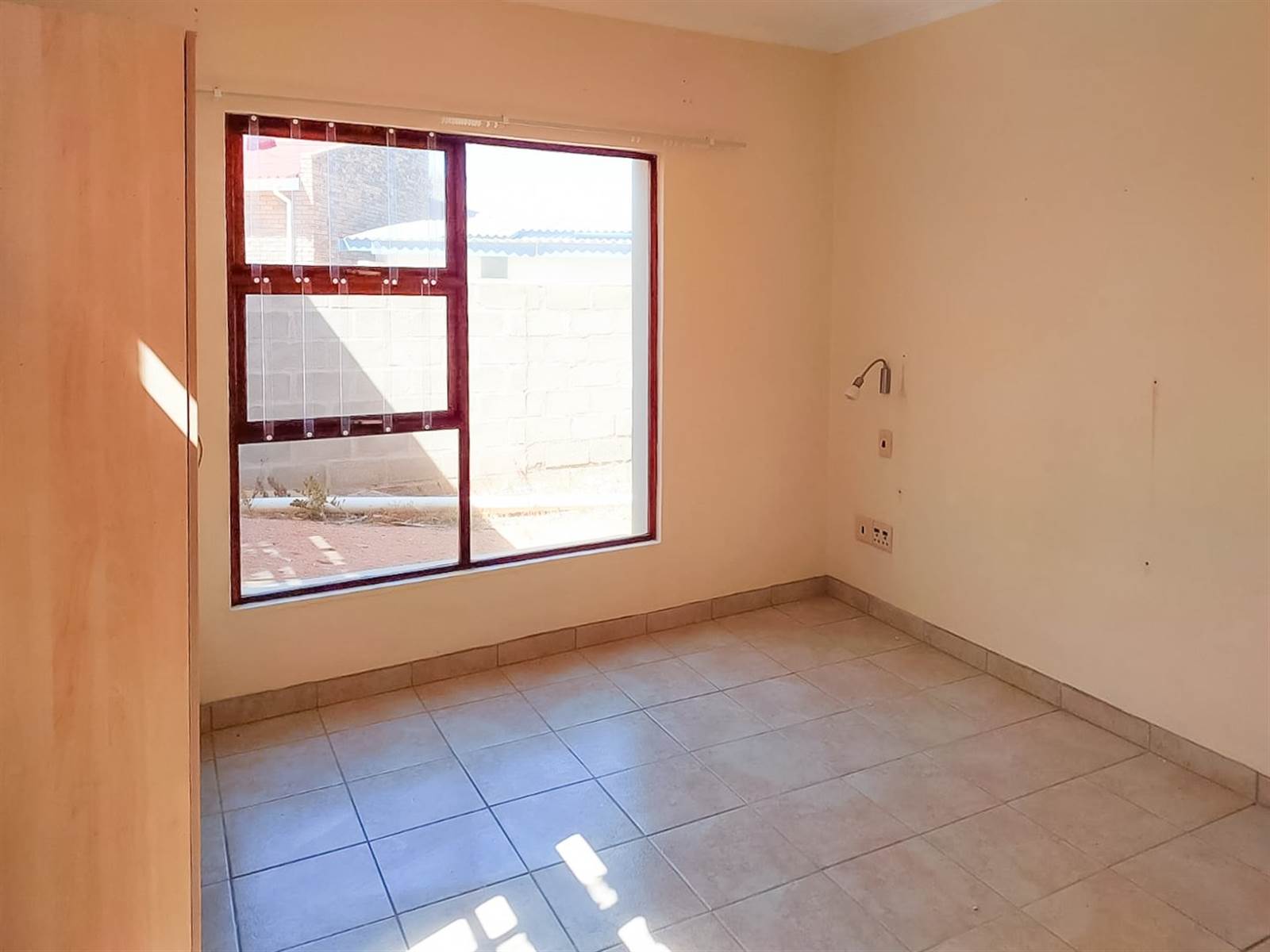 4 Bed House in Port Nolloth photo number 19