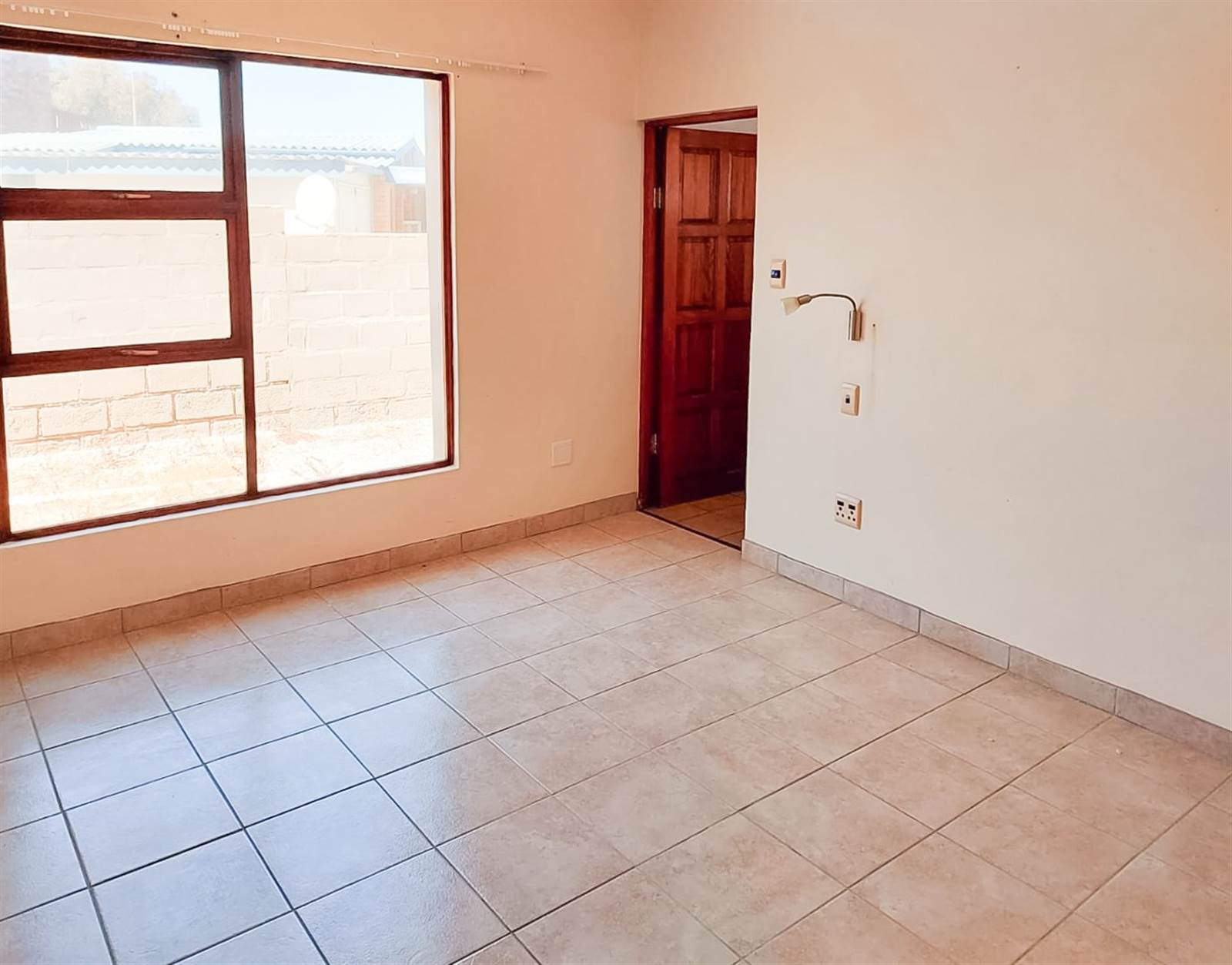 4 Bed House in Port Nolloth photo number 18