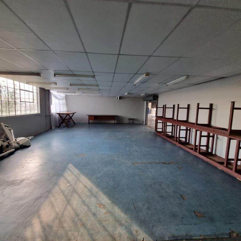 1700  m² Commercial space in Hamilton photo number 8