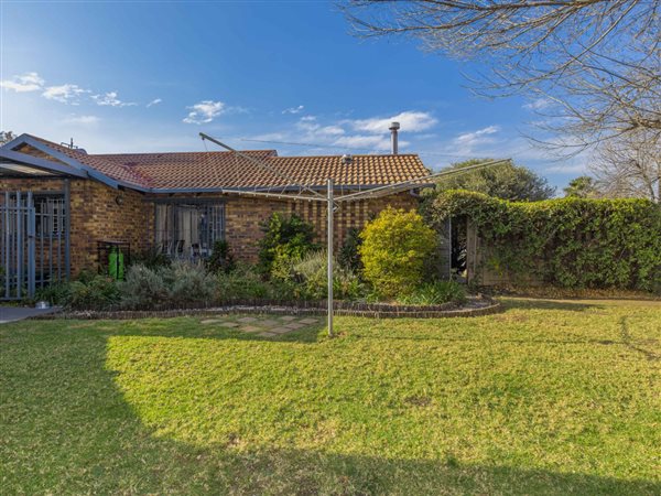 3 Bedroom House 3 Bedroom House