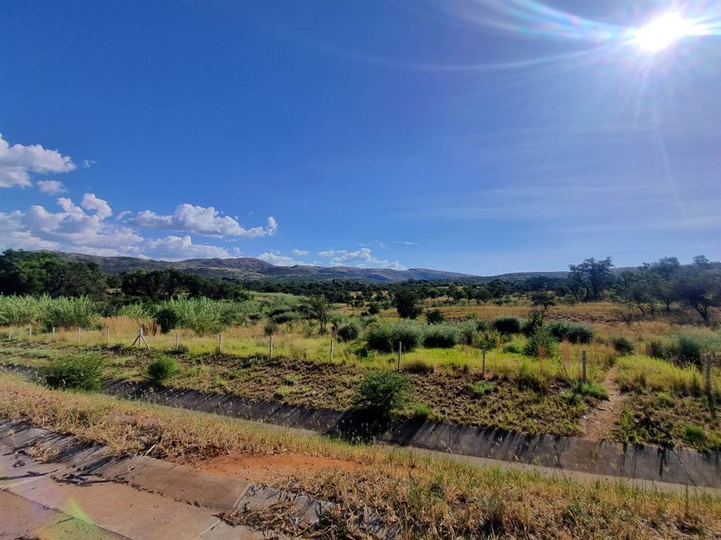 4 ha Land available in Waterkloof photo number 1
