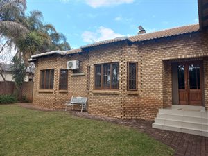 4 Bed House in Eldoglen