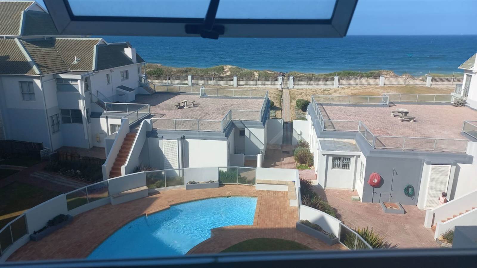 3 Bed Apartment in Summerstrand photo number 4