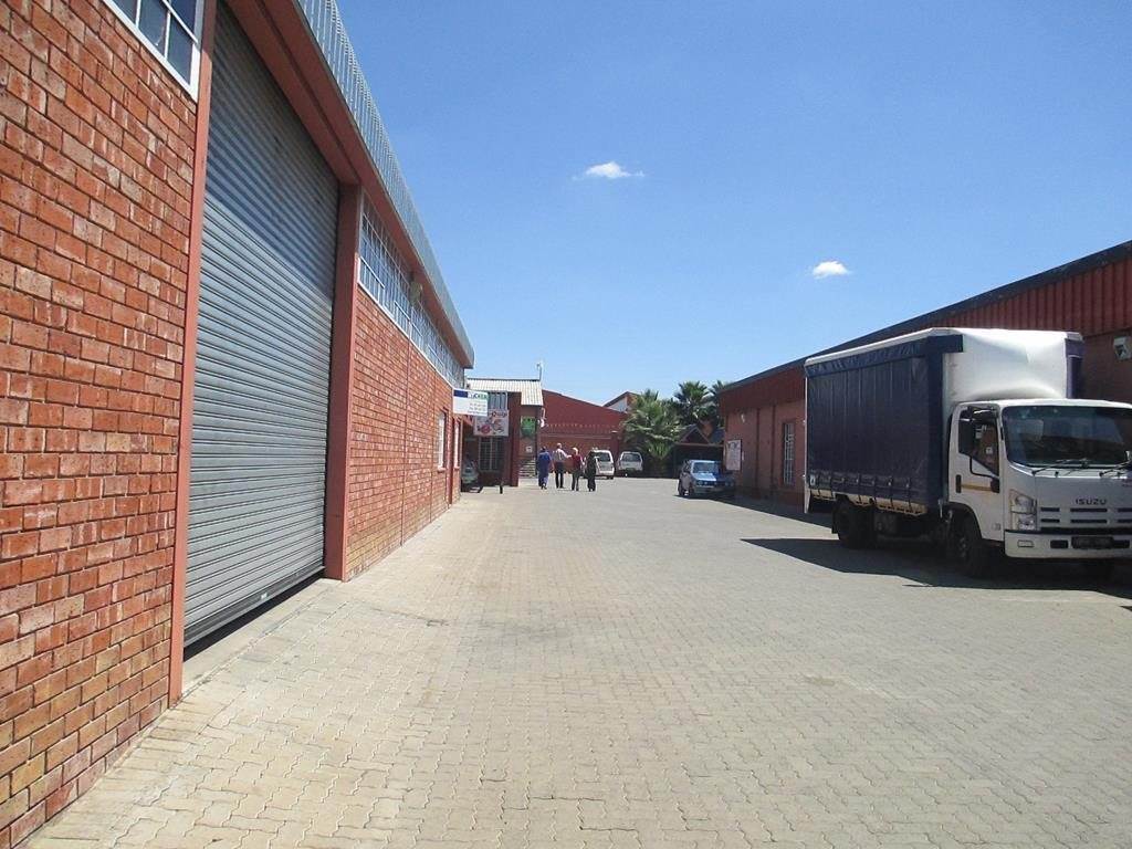 666  m² Industrial space in Bloemfontein photo number 2