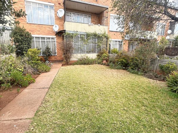 2 Bedroom Flat 2 Bedroom Flat