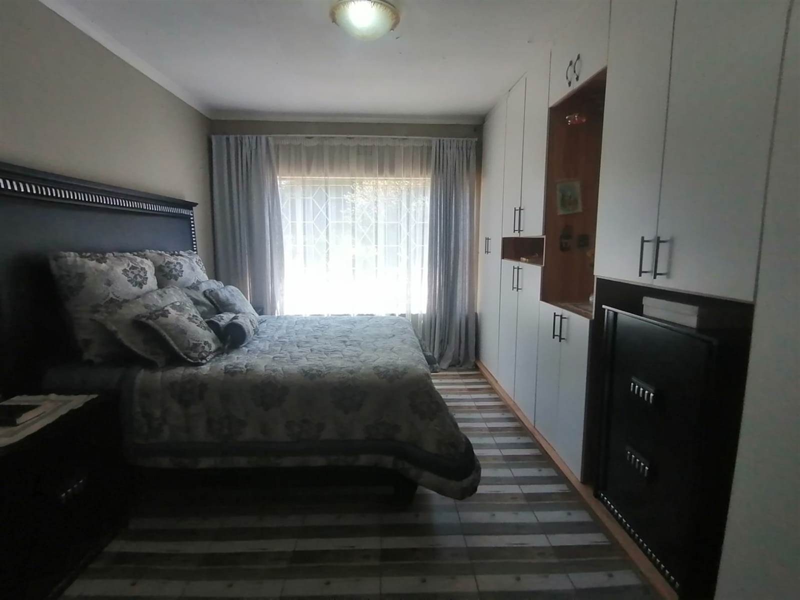 4 Bed House in Witpoortjie photo number 29
