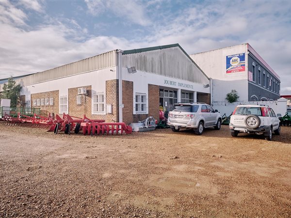 405  m² Commercial space in Cloetesville