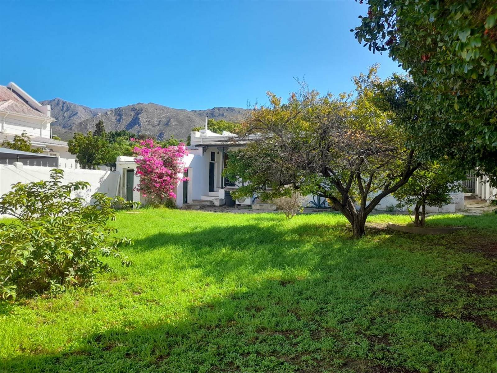 4 Bed House in Montagu photo number 27