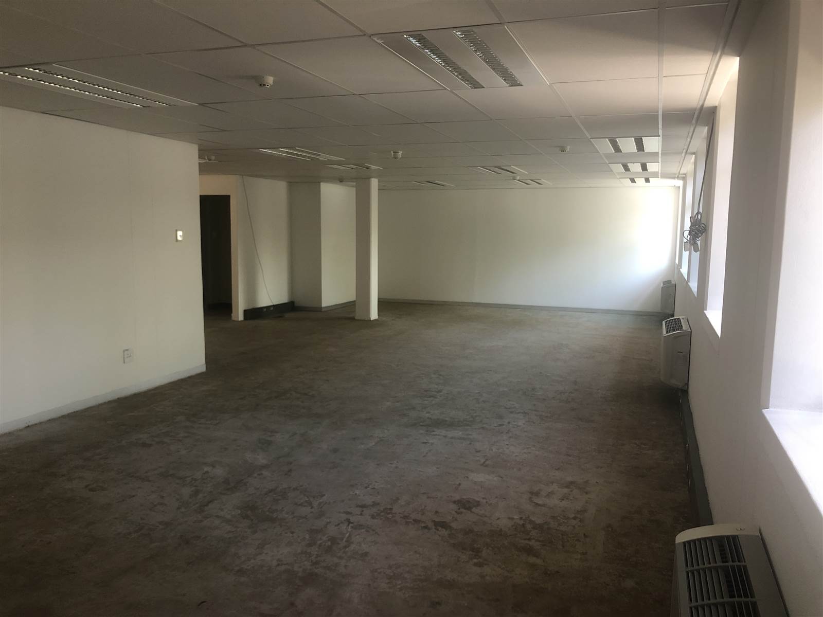126  m² Commercial space in Westville photo number 10