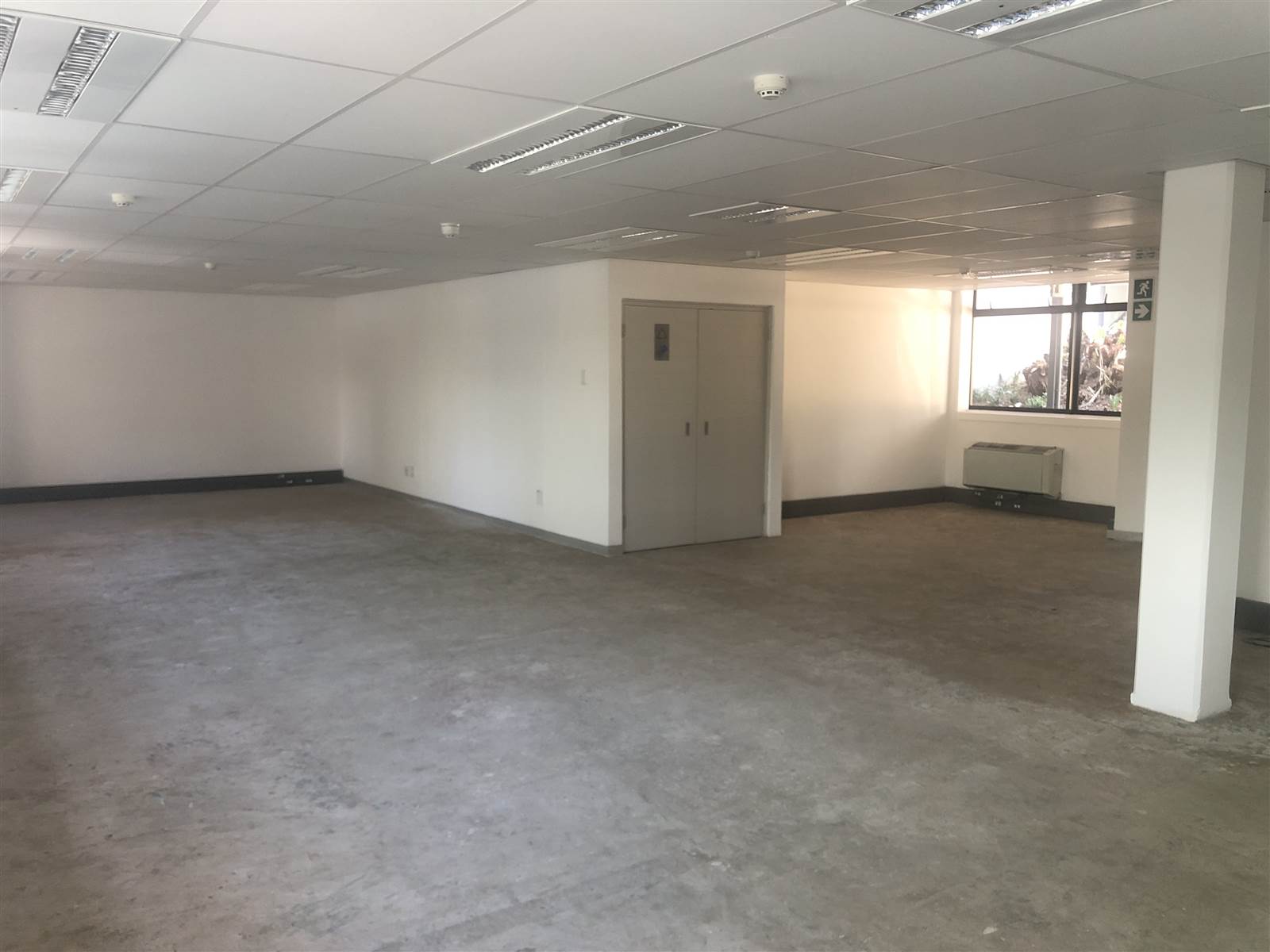 126  m² Commercial space in Westville photo number 11