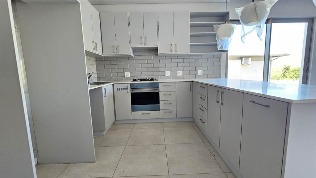 3 Bed Townhouse in Sibaya Precinct photo number 6