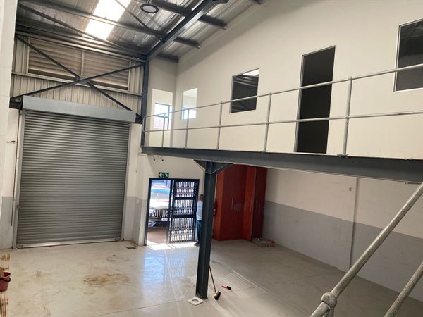 184 m² Industrial space 184 m² Industrial space
