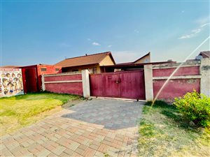 2 Bed House in Birch Acres