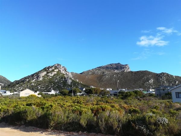 719 m² Land available in Pringle Bay