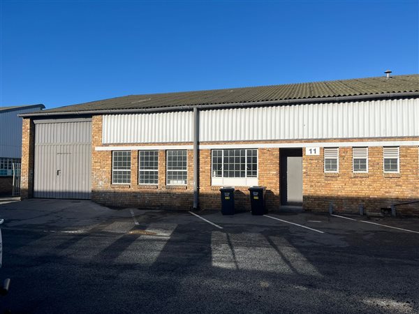 255  m² Industrial space