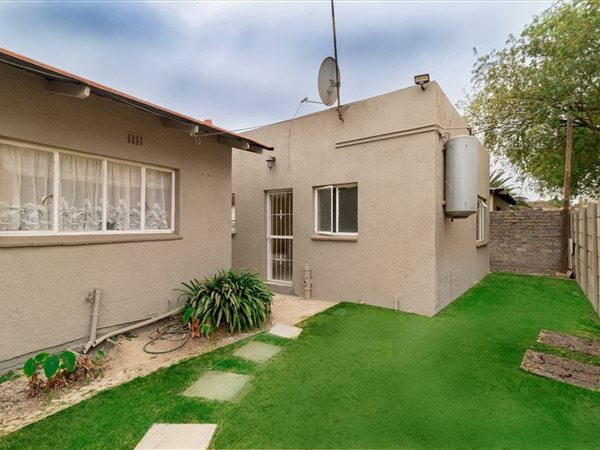 3 Bedroom House 3 Bedroom House