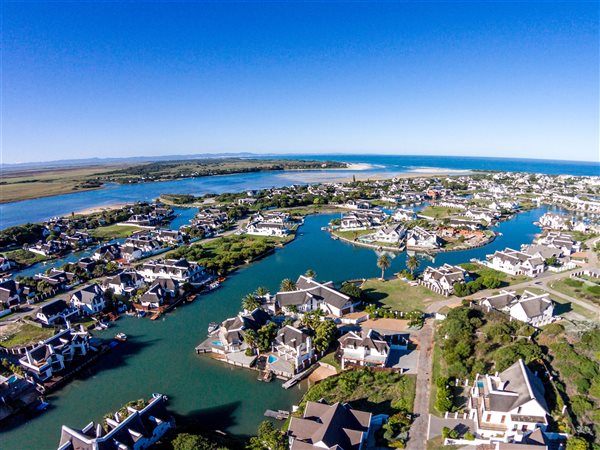 871 m² Land available in St Francis Bay Canals