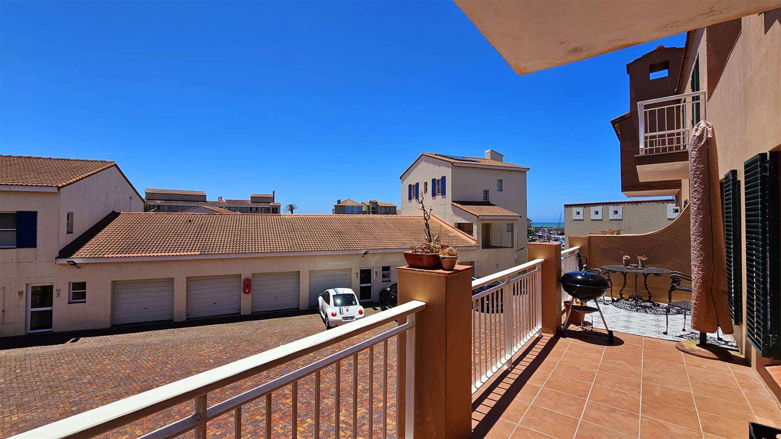 2 Bed Apartment in St Francis Bay photo number 15