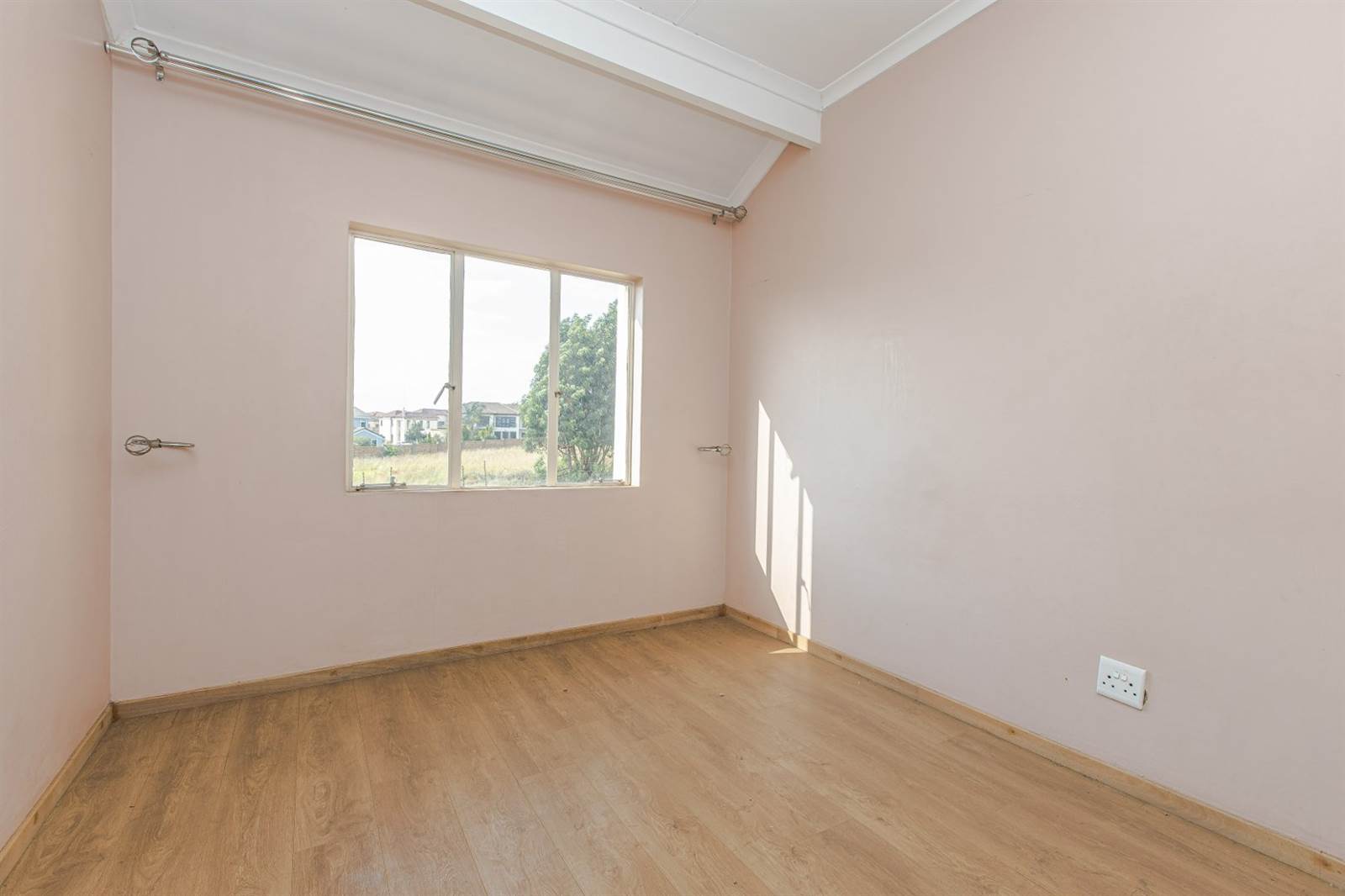 3 Bed Apartment in Country View photo number 14