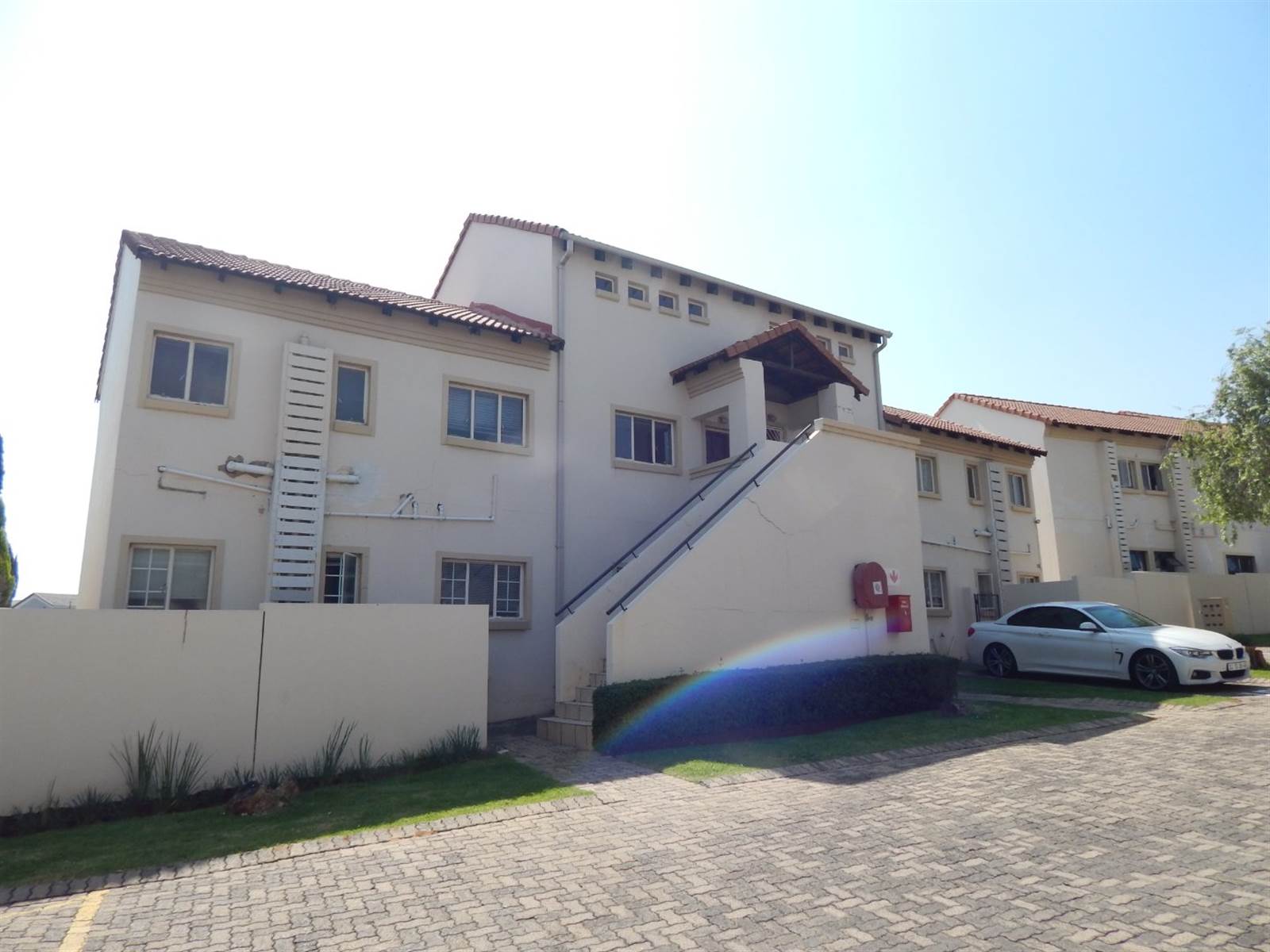 3 Bed Apartment in Country View photo number 1