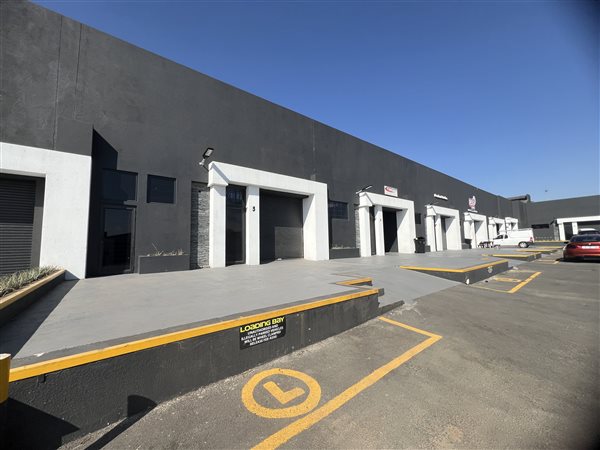 217  m² Industrial space