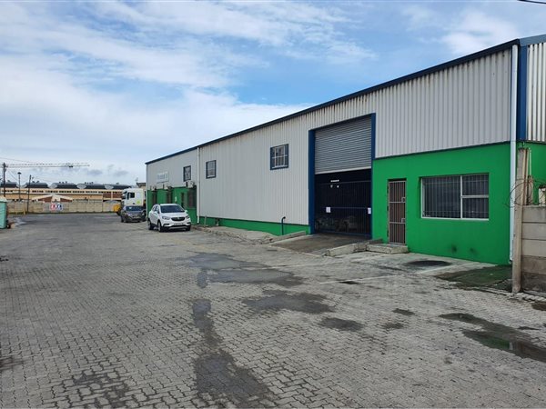 800  m² Industrial space
