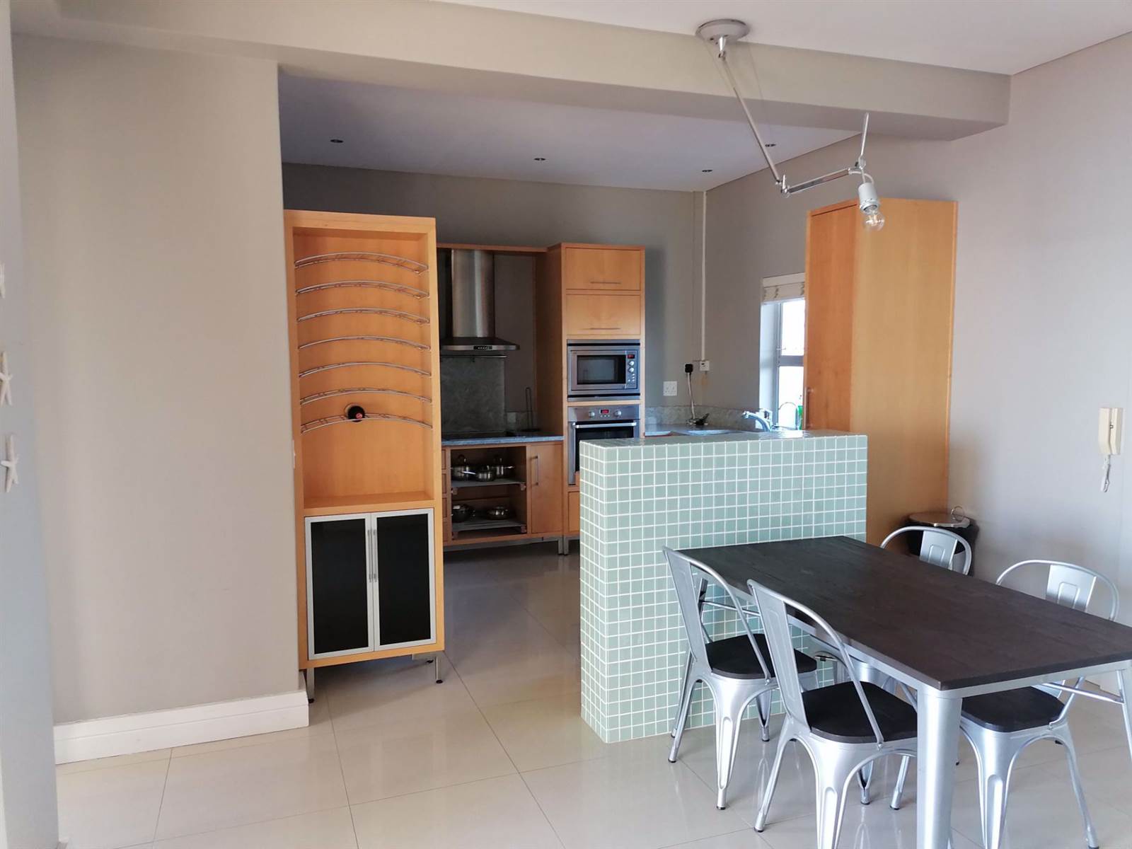 2 Bed Apartment in Summerstrand photo number 5