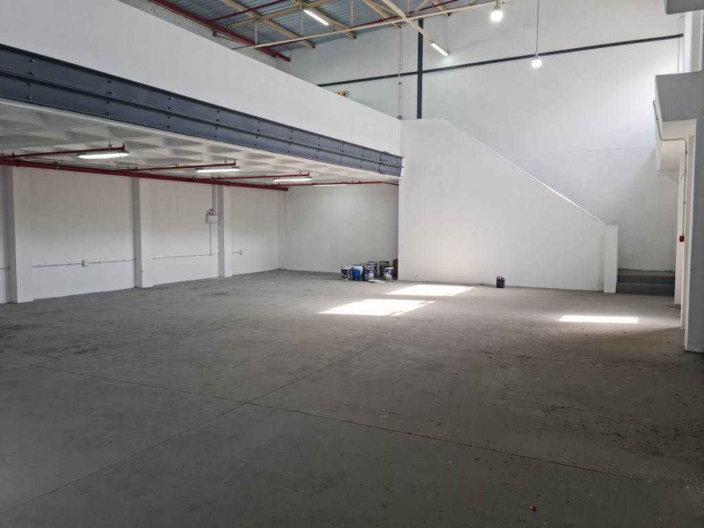 235  m² Industrial space in Kuilsriver photo number 9