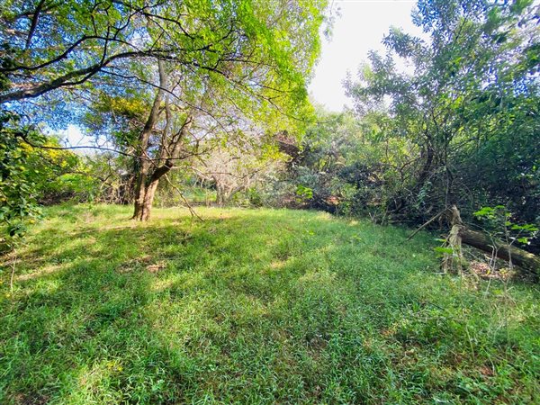 1526 m² Land available in Simbithi Estate