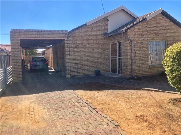 2 Bedroom House 2 Bedroom House