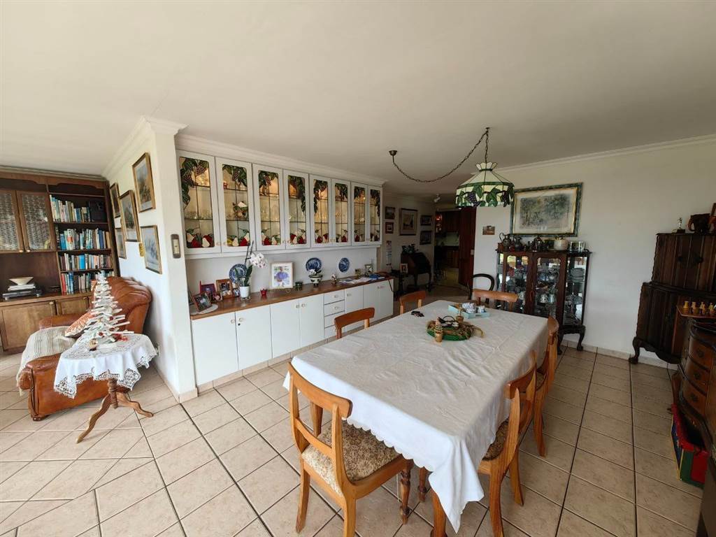 4 Bed House in Upper Robberg photo number 8