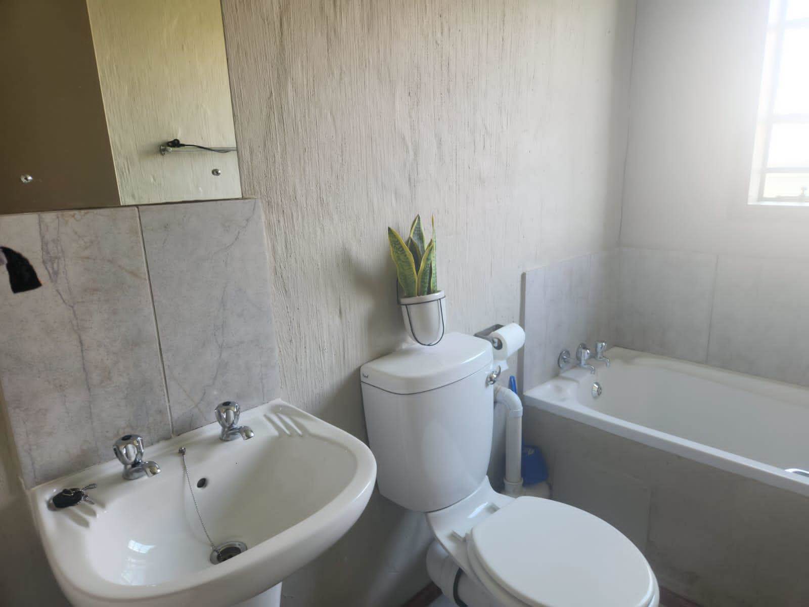 2.5 Bed House in Secunda photo number 15