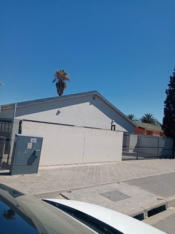150  m² Office Space in Kraaifontein Central photo number 2