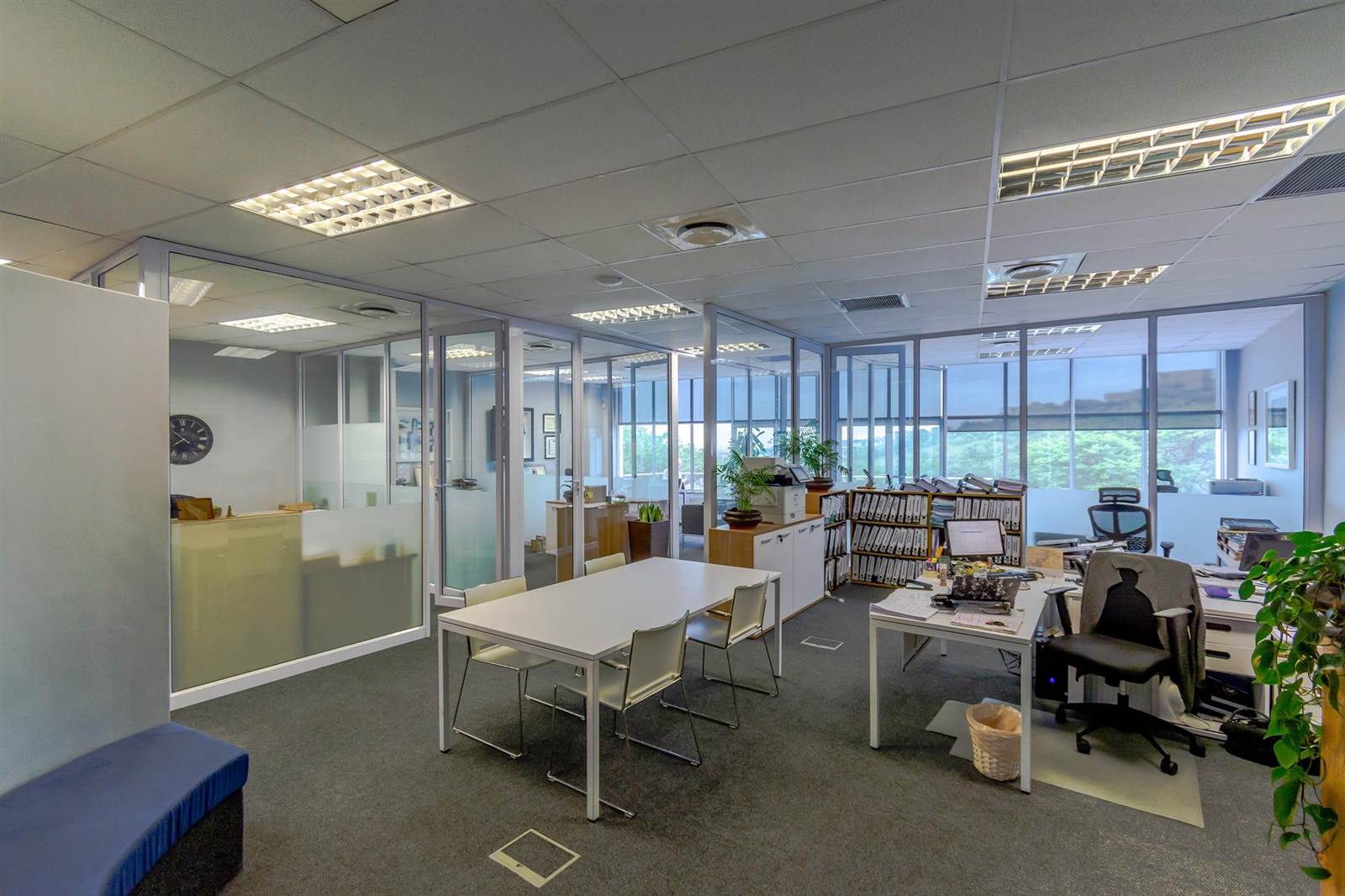 450  m² Office Space in La Lucia photo number 19
