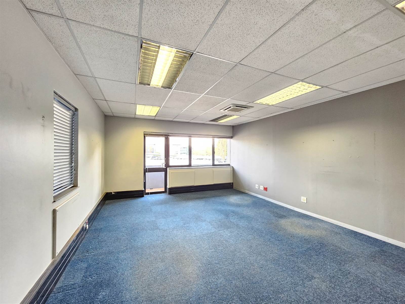 2198  m² Office Space in Blackheath photo number 11
