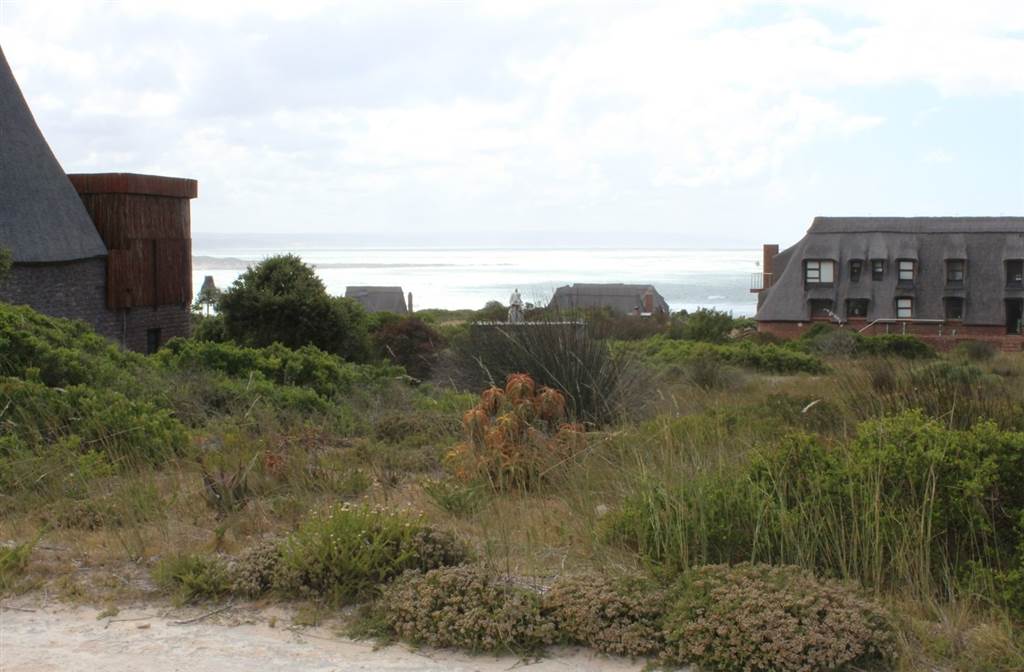 805 m² Land available in Stilbaai photo number 12