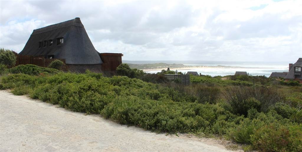 805 m² Land available in Stilbaai photo number 8