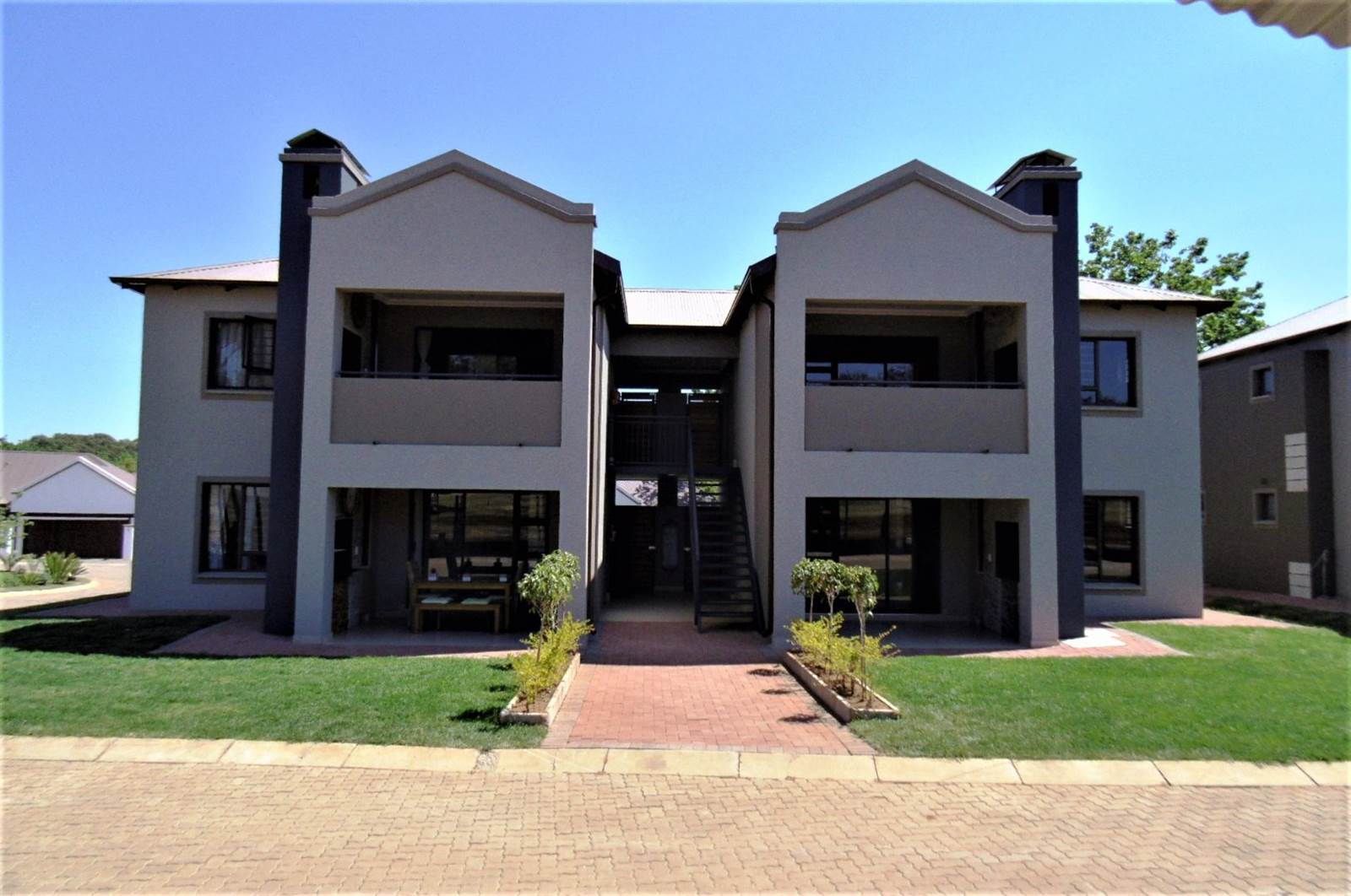 2 Bed Apartment in Cullinan photo number 1