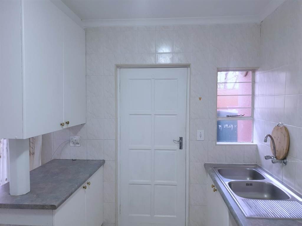 3 Bed Townhouse in Northwold photo number 8