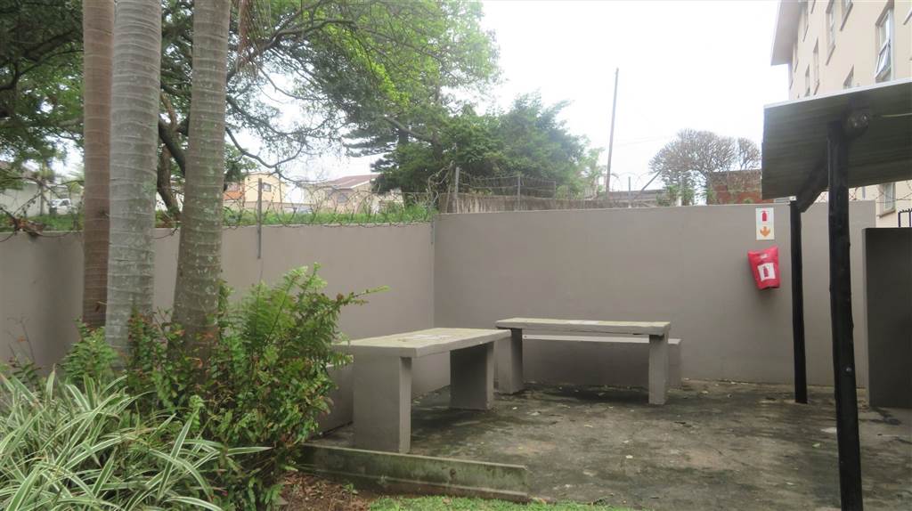 2 Bed Apartment in Manaba photo number 15