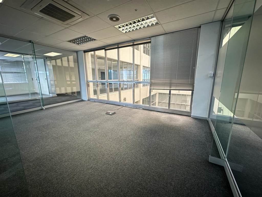 497  m² Commercial space in Bedfordview photo number 12