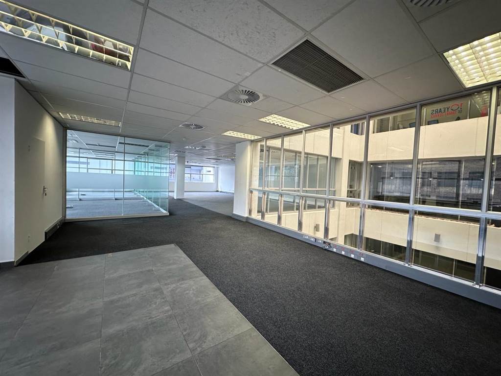 497  m² Commercial space in Bedfordview photo number 20