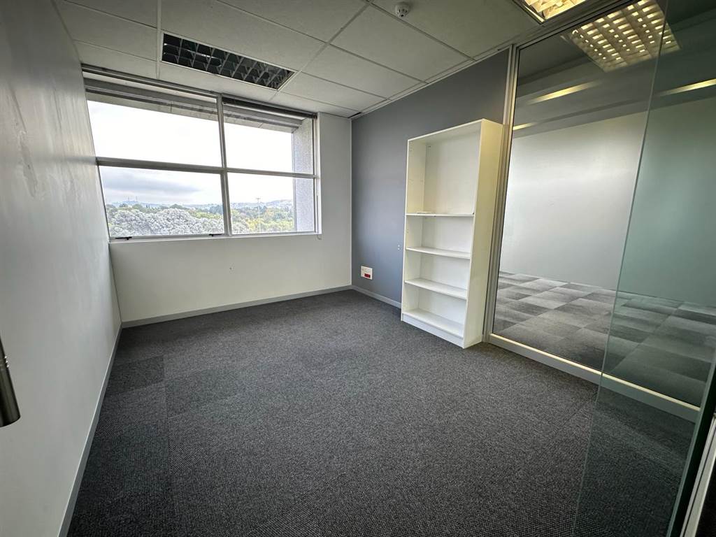 497  m² Commercial space in Bedfordview photo number 14