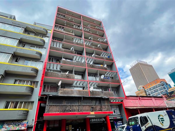3 Bed Apartment in Johannesburg Central