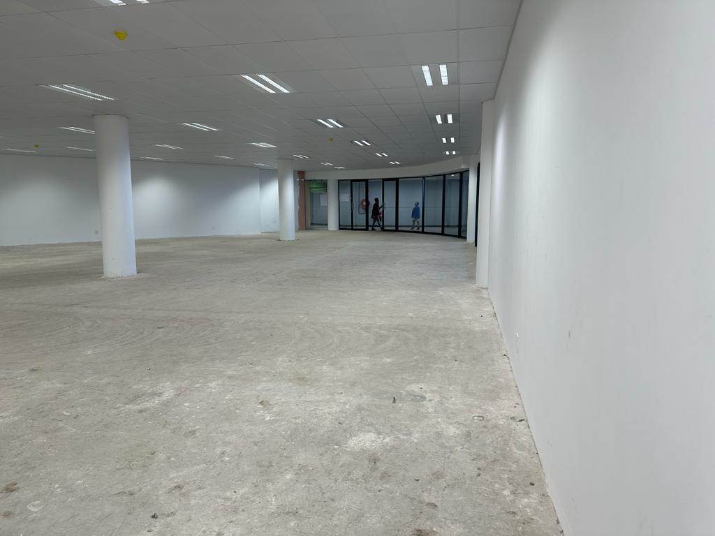 386  m² Commercial space in Die Heuwel photo number 5