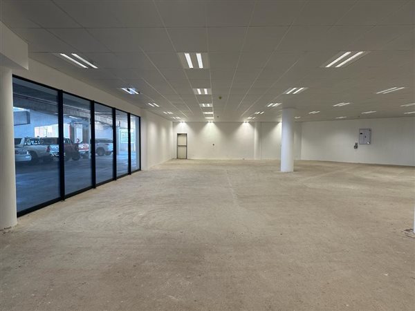 386  m² Commercial space in Die Heuwel