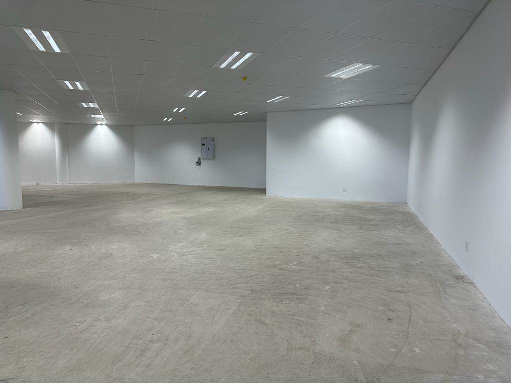 386  m² Commercial space in Die Heuwel photo number 11