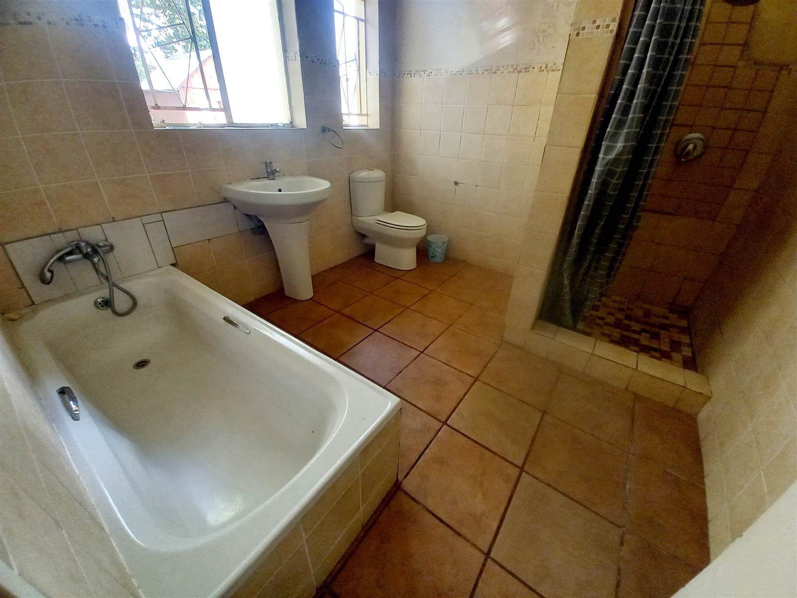 4 Bed House in Nelspruit photo number 17